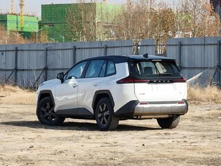 2026 Toyota RAV4 VI (XA60), белый, 4250000 рублей, вид 4