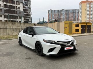 2019 Toyota Camry US Market VIII (XV70), белый, 3100000 рублей, вид 3