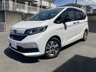 2022 Honda Freed II Рестайлинг, белый, 1100217 рублей, вид 1
