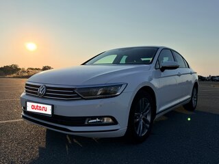 2016 Volkswagen Passat B8, белый, 1885000 рублей, вид 1