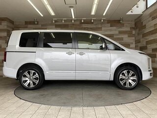 2023 Mitsubishi Delica D:5 I Рестайлинг, белый, 2290000 рублей, вид 4