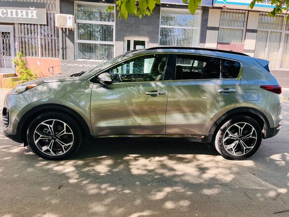 2020 Kia Sportage IV Рестайлинг, серый, 2100000 рублей - вид 6