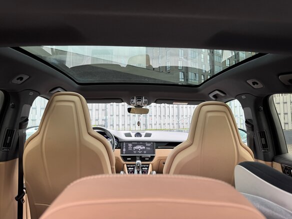 2020 Porsche Cayenne Coupé III, чёрный, 7850000 рублей - вид 19