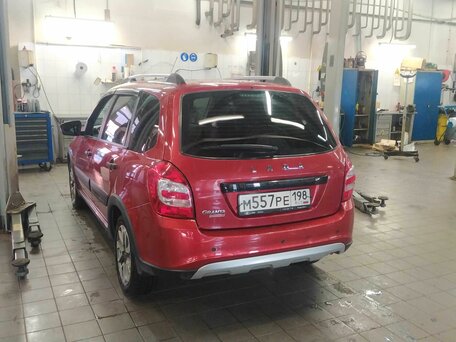 2022 Lada (ВАЗ) Granta Cross I Рестайлинг, красный, 760000 рублей, вид 4