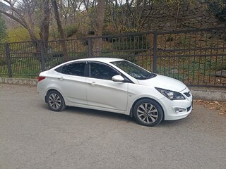 2015 Hyundai Solaris I Рестайлинг, белый, 1050000 рублей, вид 5