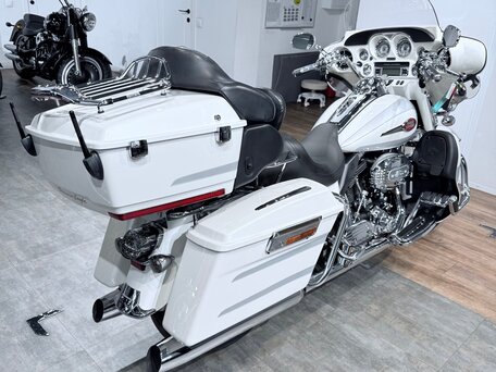 2008 Harley-Davidson Electra Glide, белый, 1199000 рублей, вид 5