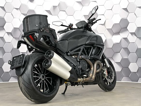 2012 Ducati Diavel, чёрный, 829000 рублей - вид 4