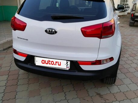 2014 Kia Sportage III Рестайлинг, белый, 1700000 рублей, вид 4