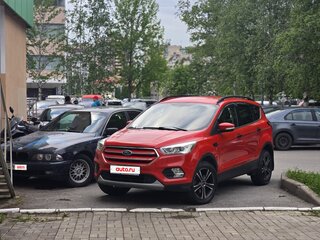 2017 Ford Kuga II Рестайлинг, красный, 2000000 рублей, вид 2