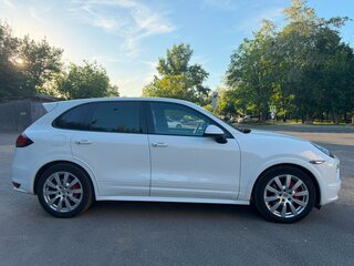 2013 Porsche Cayenne GTS II (958), белый, 2000000 рублей, вид 4