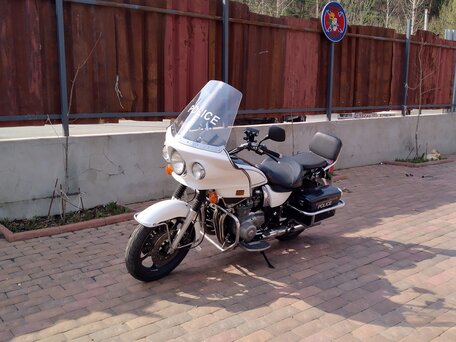 1999 Kawasaki KZ 1000, белый, 600000 рублей, вид 2
