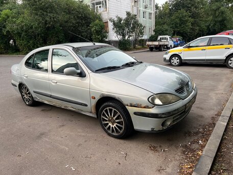 2002 Renault Megane I Рестайлинг, синий, 77000 рублей, вид 1