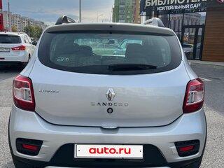 2017 Renault Sandero Stepway II, серебристый, 900000 рублей, вид 4