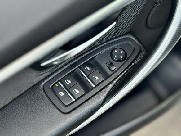 2018 BMW 3 серии 320d xDrive VI (F3x) Рестайлинг, белый - вид 14