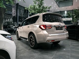 2018 Infiniti QX80 I Рестайлинг 2, бежевый, 5600000 рублей, вид 4