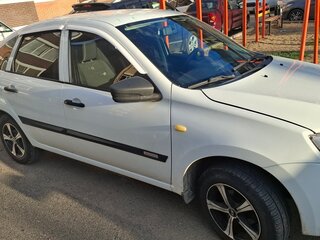 2014 Lada (ВАЗ) Granta I, белый, 400000 рублей, вид 4