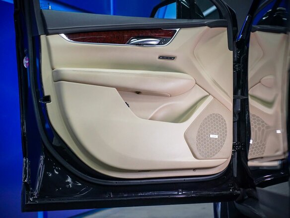 2017 Cadillac XT5 I, чёрный - вид 14