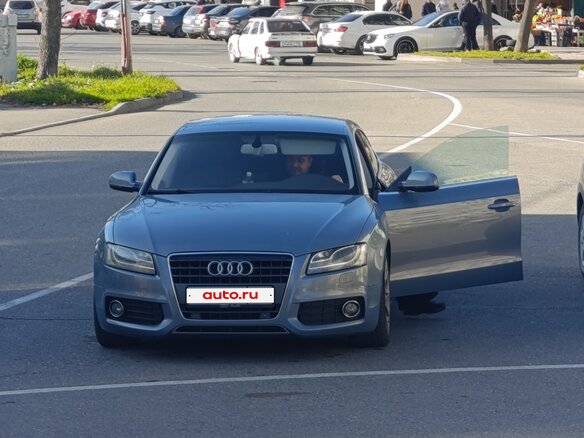 2010 Audi A5 I (8T), серый, 1500000 рублей