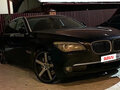 2010 BMW 7 серии 750i xDrive V (F01/F02/F04), чёрный, 1050000 рублей - вид 2