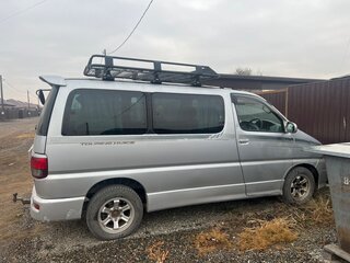 2000 Toyota Touring HiAce I, серебристый, 650000 рублей, вид 1