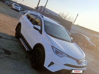 2016 Toyota RAV4 IV (XA40) Рестайлинг, белый, 2000000 рублей, вид 1