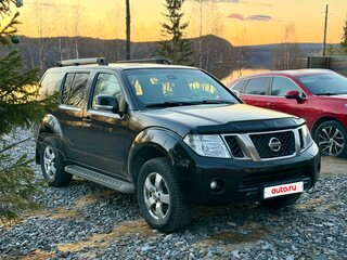 2011 Nissan Pathfinder III Рестайлинг, чёрный, 900000 рублей, вид 4