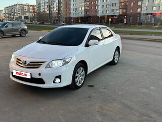 2012 Toyota Corolla X (E140, E150) Рестайлинг, белый, 800000 рублей, вид 1