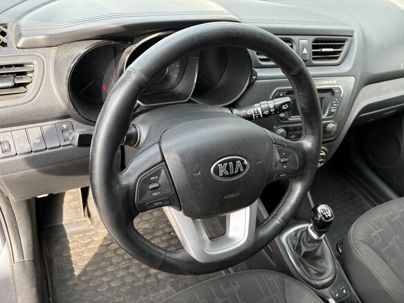 2013 Kia Rio 5-speed III, серый - вид 13