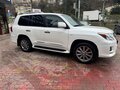 2011 Lexus LX 570 III, белый, 4200000 рублей - вид 1