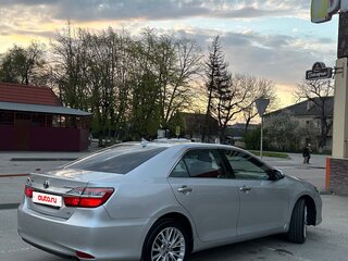 2012 Toyota Camry VII (XV50), серебристый, 1390000 рублей, вид 4
