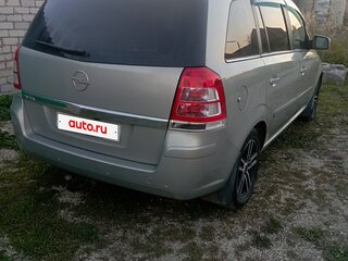2011 Opel Zafira B Рестайлинг, бежевый, 625000 рублей, вид 3
