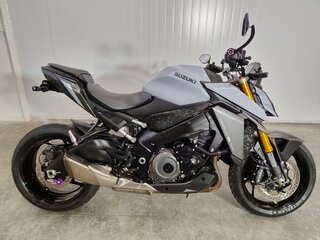 2022 Suzuki GSX-S 1000, серый, 1049000 рублей, вид 1