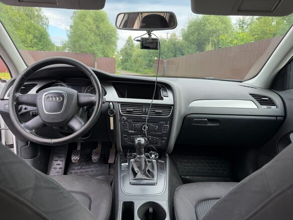 2009 Audi A4 IV (B8), белый, 600000 рублей - вид 8