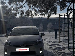 2009 Toyota Prius III (XW30), серебристый, 950000 рублей, вид 5