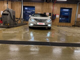 2010 Hyundai Sonata VI (YF), белый, 900000 рублей, вид 5