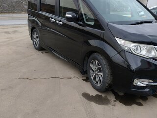 2015 Honda Stepwgn V, чёрный, 1900000 рублей, вид 3