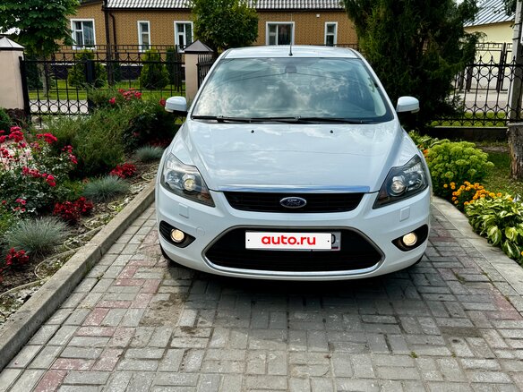 2009 Ford Focus II Рестайлинг, белый, 799000 рублей - вид 1