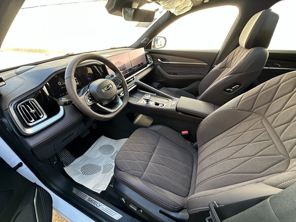 2026 Geely Monjaro (Xingyue L) I Рестайлинг 2 (China Market), белый, 4697000 рублей - вид 26