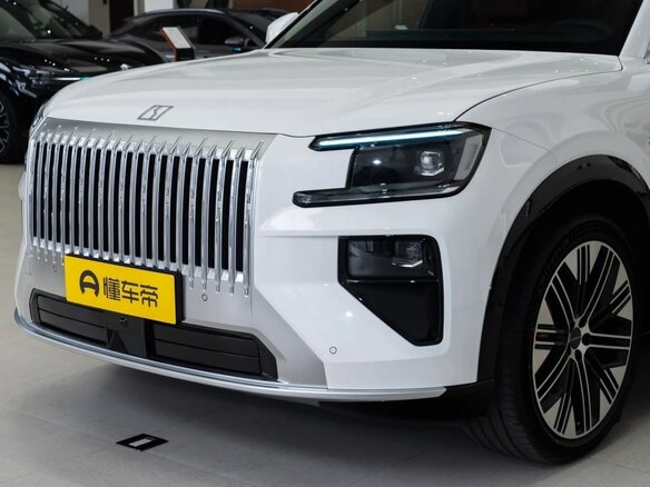 2026 Zeekr 8X 70 kWh, белый - вид 6