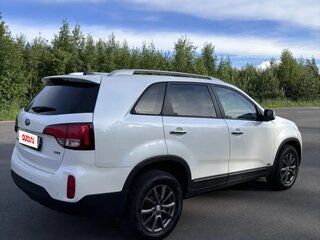 2018 Kia Sorento II Рестайлинг, белый, 2400000 рублей, вид 3