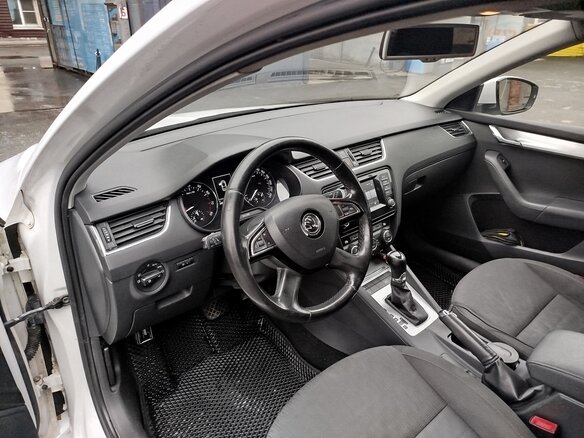 2014 Skoda Octavia III (A7), белый, 1120000 рублей - вид 13