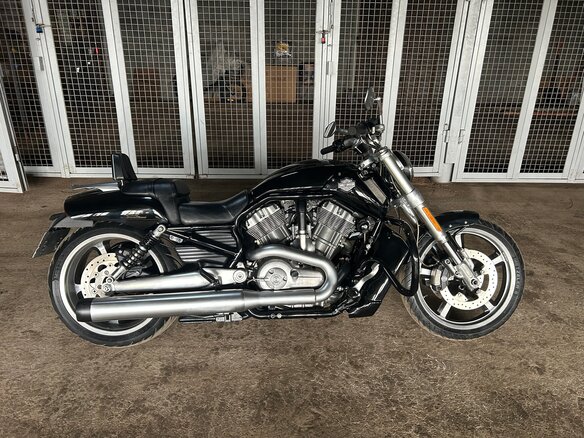 2014 Harley-Davidson V-Rod Muscle, чёрный, 1670000 рублей - вид 2