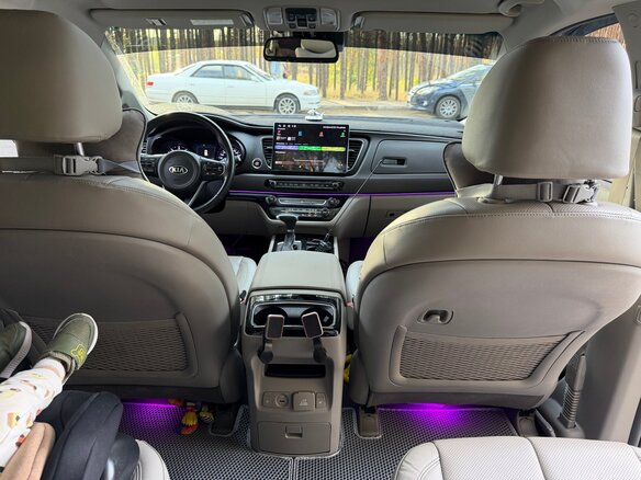 2016 Kia Carnival III, белый, 2800000 рублей - вид 27