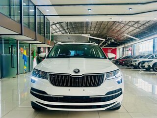 2022 Skoda Karoq I, белый, 1860000 рублей, вид 2