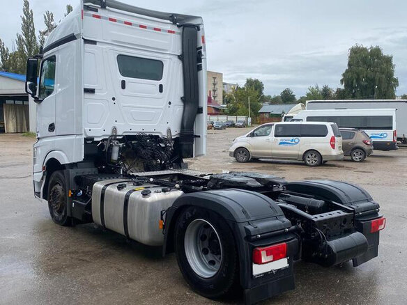 2023 Mercedes-Benz Actros, белый, 6300000 рублей - вид 4