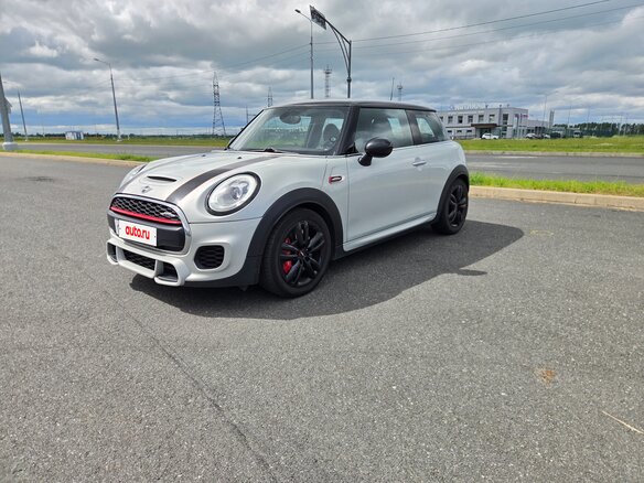 2018 Mini Hatch JCW III (F55/F56) Рестайлинг, серебристый, 2500000 рублей