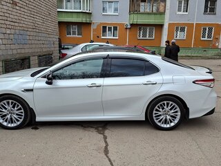2019 Toyota Camry VIII (XV70), белый, 3000000 рублей, вид 4