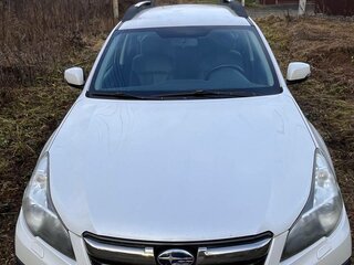 2013 Subaru Outback IV Рестайлинг, белый, 1500000 рублей, вид 1