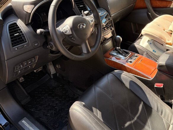 2012 Infiniti FX37 II (S51) Рестайлинг, чёрный, 2250000 рублей - вид 3