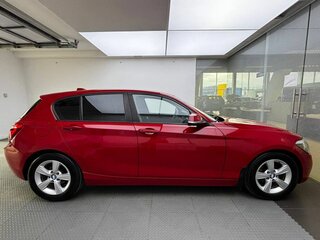 2012 BMW 1 серии 116i II (F20/F21), красный, 870000 рублей, вид 4